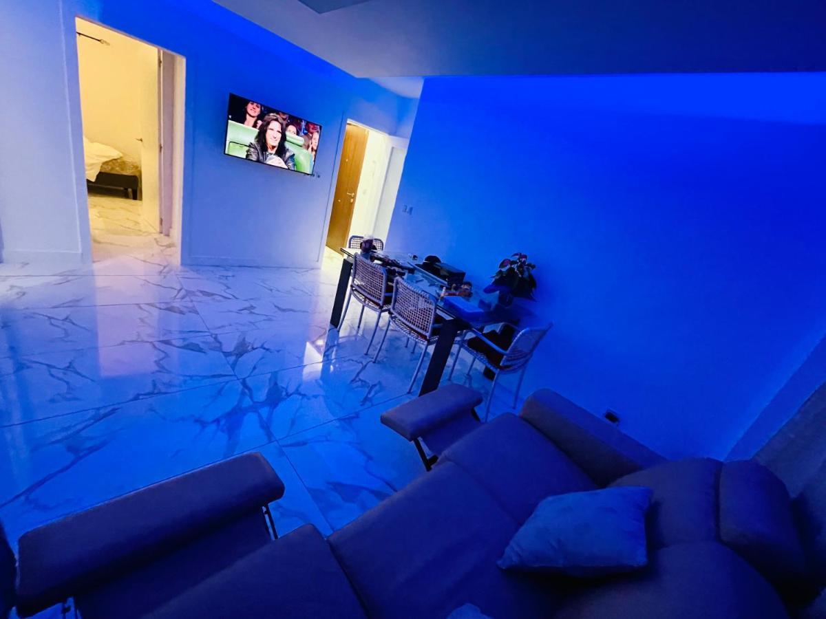 Queen Apartments Santa Coloma de Gramenet ภายนอก รูปภาพ